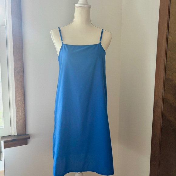 Linen-Blend Maxi Dress - Picture 8 of 10